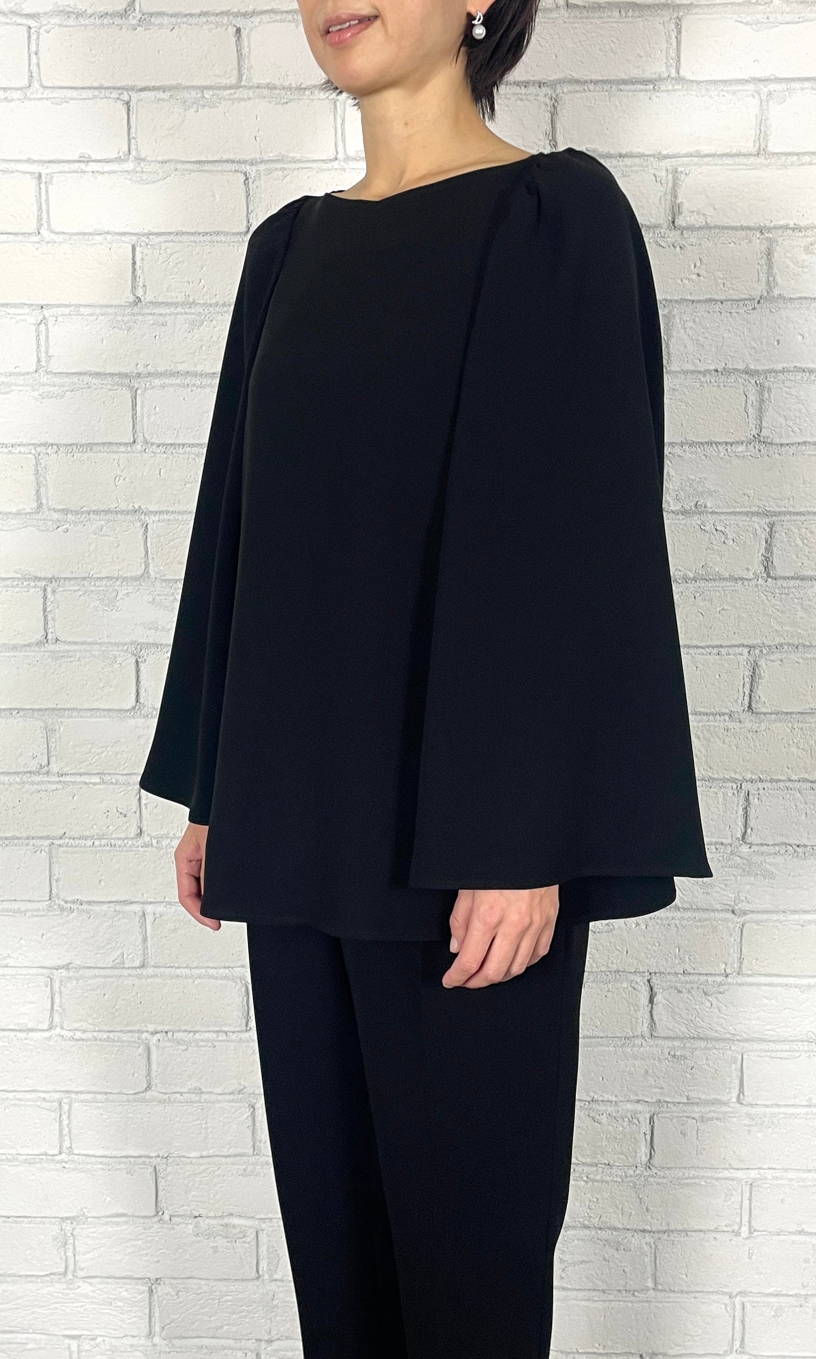 エムフィル　ギャザーケープブラウス M.Fil（エムフィル）の「M・fil / ギャザー ケープブラウス（シャツ